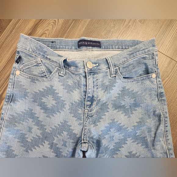 Rock & Republic Stretch Jeans. Style Berlin R010100. Size 10. - Picture 3 of 9